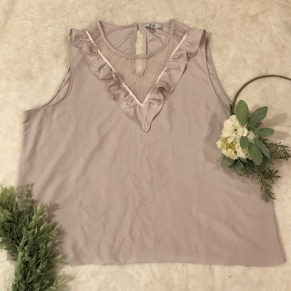 Q&A Tops - Q&A Ruffle Lace Neckline Top EUC